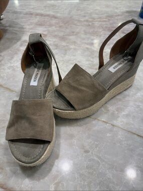 Steve Madden Taupe Suede Espadrille Wedge Sandals